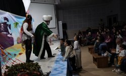 Çocuklar 'Nasrettin Hoca Korsanlara Karşı' oyununda buluştu