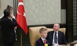 Cumhurbaşkanı Erdoğan, 23 Nisan'da koltuğunu Civan Boran'a devretti