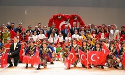 Denizli'de geleceğin teminatı çocuklar sahne aldı