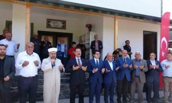 Depremin ardından inşa edilen 126'ncı cami ibadete açıldı