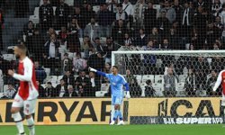 Devis Vasquez, ilk maçında kalesini gole kapadı