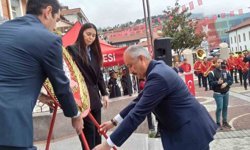 Devrek'te 23 Nisan Çocuk Bayramı sade bir törenle kutlandı