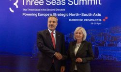 Dışişleri Bakanı Fidan, Bosna-Hersek Bakanlar Konseyi Başkanı Kristo ile bir araya geldi