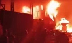 Diyarbakır'da geri dönüşüm tesisinde korkutan yangın