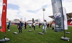 Dünya Sağlık Günü'nde 'Koşabiliyorken Koş' yürüyüşüne yoğun ilgi