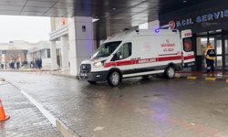 Elazığ'da inşaat iskelesi çöktü: 4 işçi yaralandı