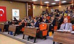 Esenler Belediyesinin faaliyet raporuna tam not