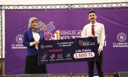 Eskişehir'de genç şairler il birinciliği için yarıştı