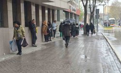 Eskişehir'de sağanak yağış etkili oldu