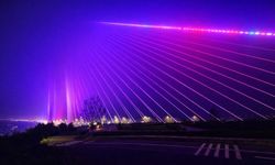 Galata Kulesi'ne 'Kanserde Erken Teşhis Hayat Kurtarır' mesajı yansıtıldı