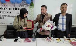 Genç tasarımcılar usta isimle bir araya geldi