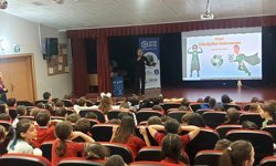 Gölcük'te ilkokul öğrencilerine Sıfır Atık eğitimi verildi