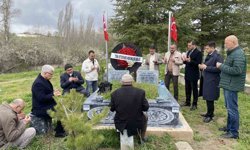 Görevi esnasında öldürülen veteriner hekim, kabri başında meslektaşları tarafından anıldı