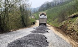 Gümüşova'da köy yolları yenileniyor