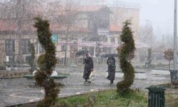 Harput'ta kar yağışı etkisini artırdı, tarihi mekanlar beyaza büründü