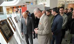 Hattat Emrullah Demirkaya'nın eserlerinin 34 yıl sonra ilk kez bir araya geldiği sergiye yoğun ilgi