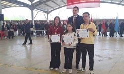 Hisarcık'ta başarılı öğrenciler ödüllendirildi