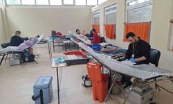 Hisarcık'ta kan bağışı kampanyasına velilerden yoğun destek