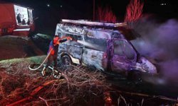 Iğdır'da muhtara ait minibüs yandı: Kundaklama şüphesi