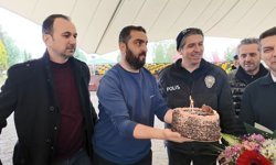 İhbara giden polislere pastalı sürpriz