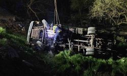 İş makinesi şarampole yuvarlandı: 1 ölü, 1 yaralı