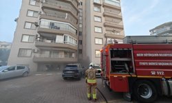 İskenderun'da binanın bodrum katında yangın çıktı