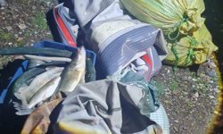 Kaçak balık avı yapan şahıslar fotokapana yakalandı