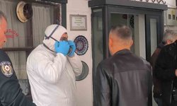 Kaldığı pansiyon odasında ölü olarak bulundu