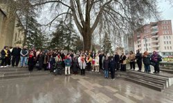 Karaman'a gelen turistler şehrin tarihi yerlerini gezdi