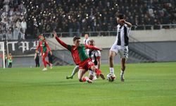 Karşıyaka'nın 20 yaşındaki yıldızı Berat Şahin parlıyor