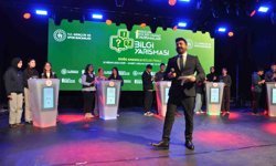 Kars'ta genç yetenekler sahne aldı: Bölge finalinde kültür ve sanat rüzgarı