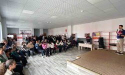 Kars'ta Jandarmadan Siber Kalkan: 108 öğrenciye eğitim!