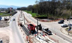 Kartepe Tramvay Hattı'nda duraklar kurulmaya başlandı
