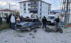 Kastamonu'da otomobil ile motosiklet çarpıştı: 3 yaralı