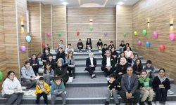 Kaymakam ve Başkan çocuklarla kitap okudu