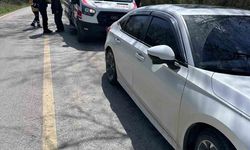 Kaza yapan kamyon sürücüsünün imdadına muhtar yetişti