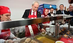 Kepez Kent Lokantası'na vatandaşlardan yoğun ilgi