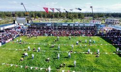 Kepez'de pehlivanlar dualı çayıra çıktı