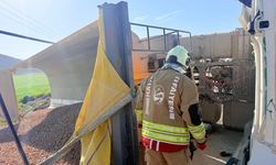 Kırıkhan'da devrilen hafriyat kamyonunun sürücüsü yaralandı