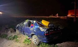 Kırkağaç'ta yağış nedeniyle taralaya uçan otomobildeki 1 kişi öldü, 1 kişi de yaralandı