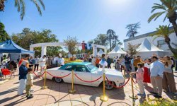 Klasik Otomobil Sergisi ziyaretçilerini zaman yolculuğuna çıkardı