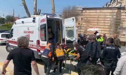 Kocası gaza basınca eşi aracın altında kaldı