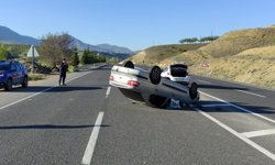 Kontrolden çıkan otomobil takla atıp ters döndü: 1 yaralı