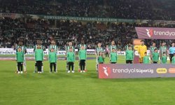 Konyaspor'un evinde bileği bükülmüyor