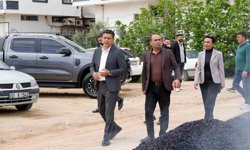 Kozan'da alt yapısı tamamlanan sokaklar asfaltlanıyor