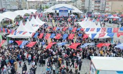 Küçükçekmece'de 23 Nisan, gün boyu süren etkinliklerle kutlandı