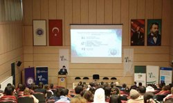 'Kuluçka Programı Tanıtımı ve Girişimci Buluşmaları' etkinliği