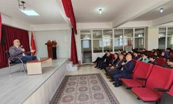 Kütahya'da 'Sürdürülebilir Toplumlar' temalı bilim söyleşisi