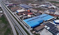 Leylekler yuvaya döndü, fabrikada üretime ara verildi