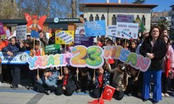 'Maarifin Kalbinde Çocuk' kortej yürüyüşü